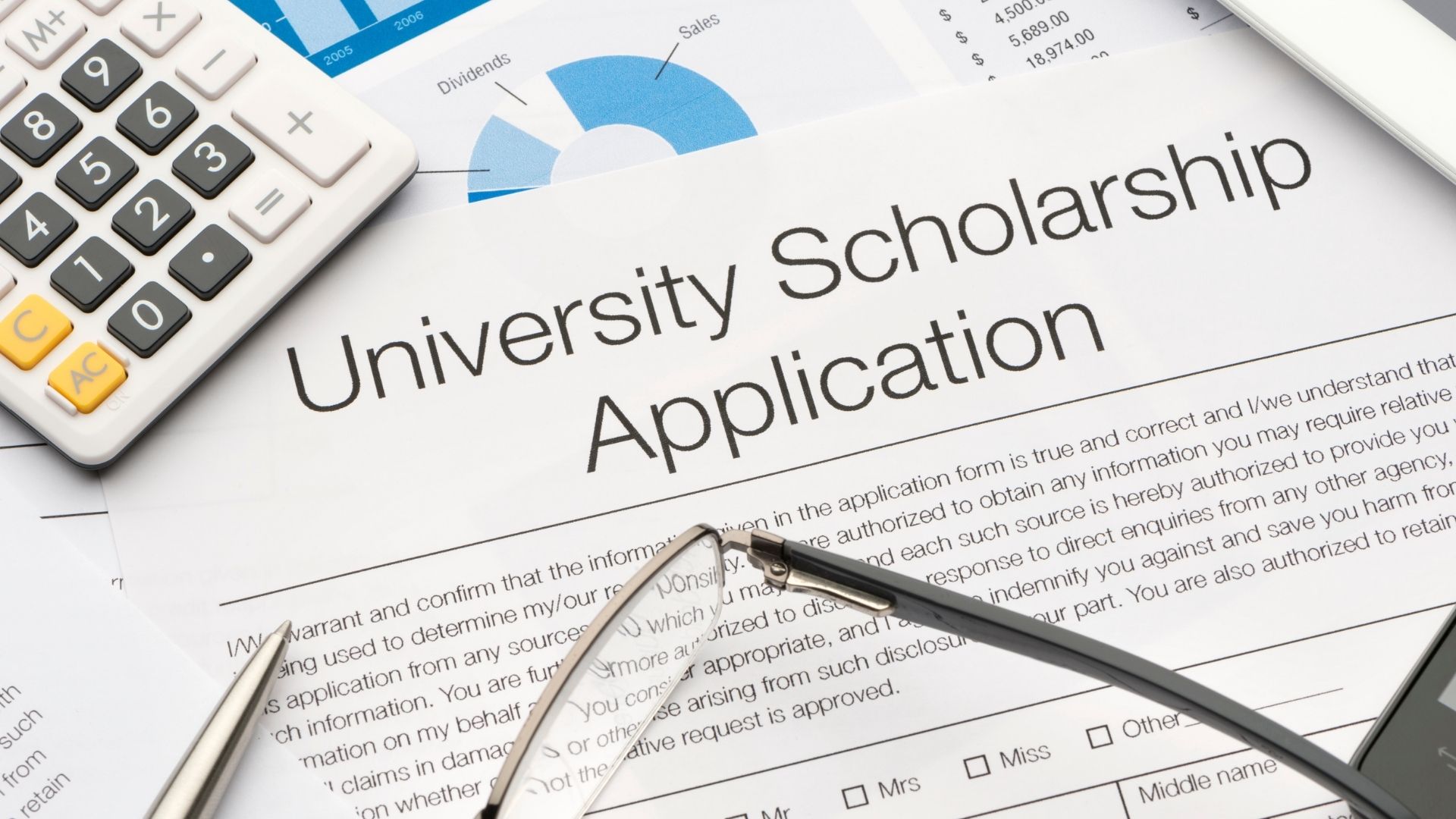 Things to keep in mind before applying for International Scholarship ...